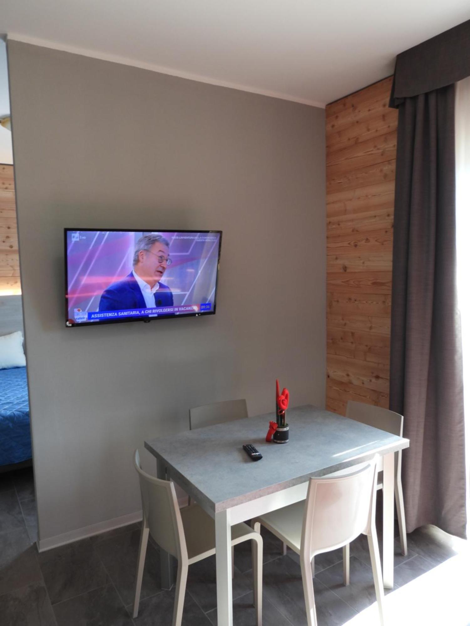 Albergo Rusen Borno Esterno foto